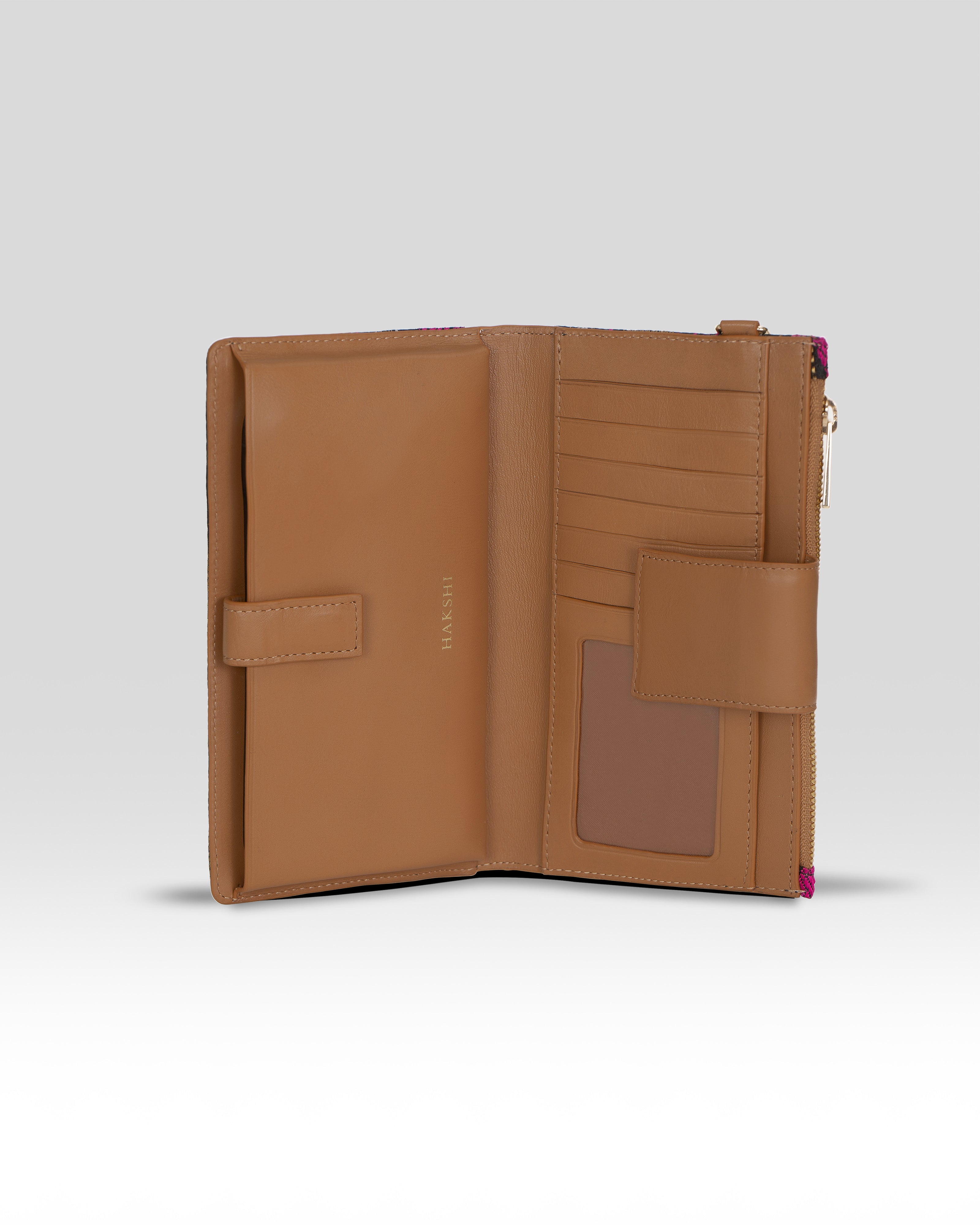 Stylish and Functional Accessory Crafted from Premium Quality Leather, Perfect for Organizing Essentials with Elegance